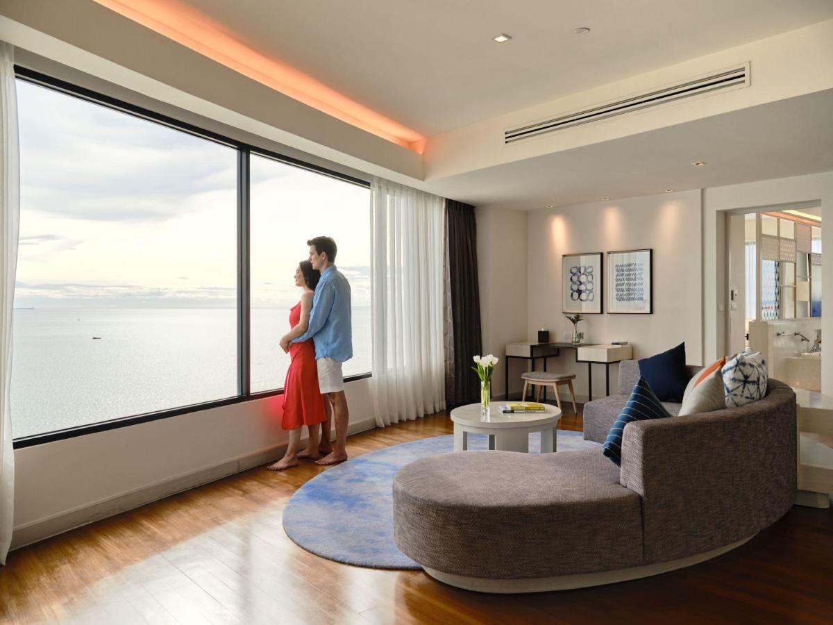 Amari Pattaya Ξενοδοχείο Εξωτερικό φωτογραφία A suite at the hotel